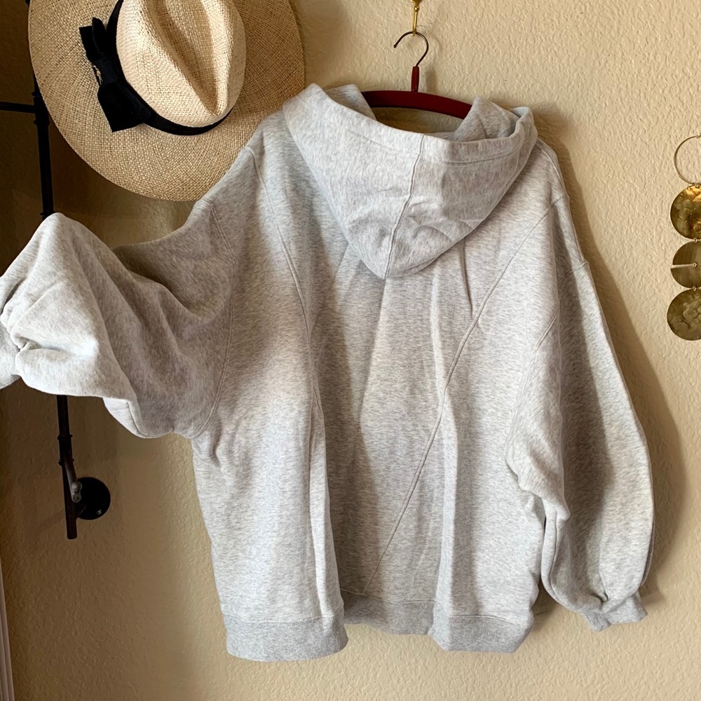 Free people Movement Sweatshirt. NWOT M - Picture 4 of 6